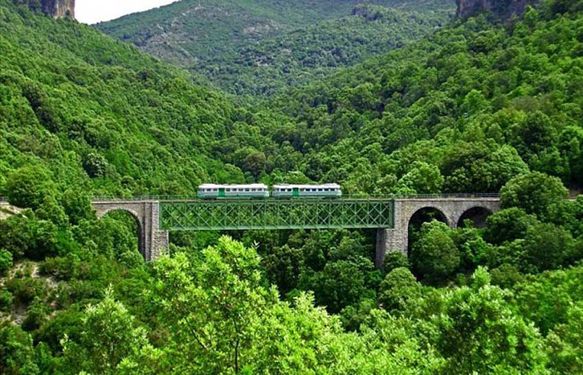 Зеленый поезд, Сардиния