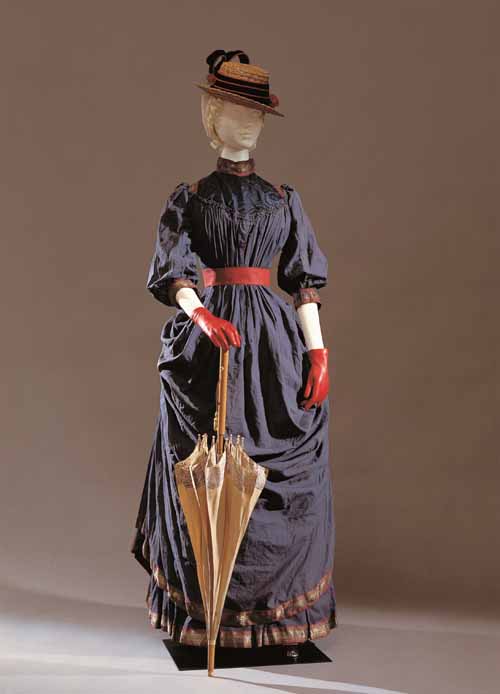 Haute couture Парижа, “M.me Callot, Paris”, женское платье 1884